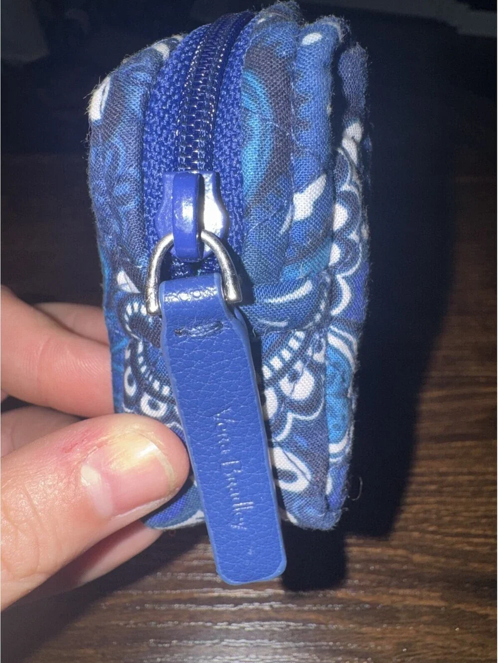 EUC Beautiful Vera Bradley Blue Floral Paisley Plastic Lined Small Makeup Bag